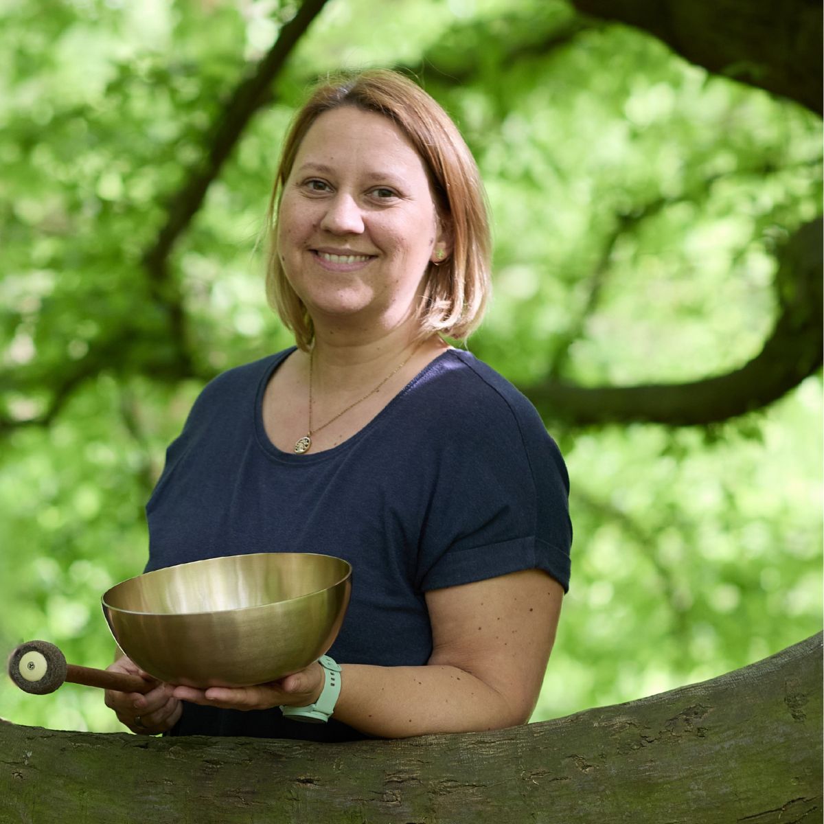 Marcella Toby – Klangbegleitung mit Klangschalen bei Natur und Klang Kassel